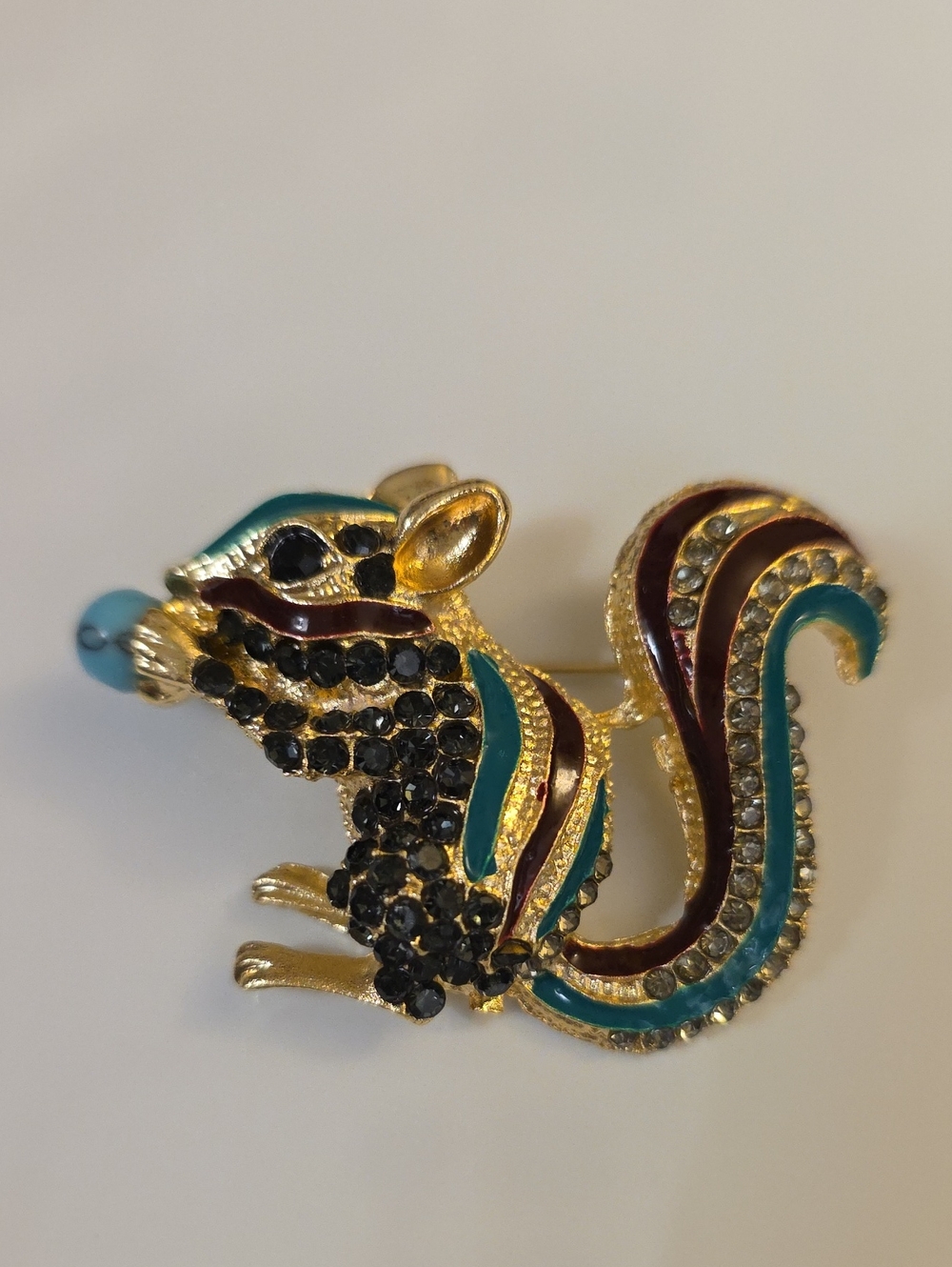 SQUIRREL   BROOCH   Multicolor Simulated Gemstones